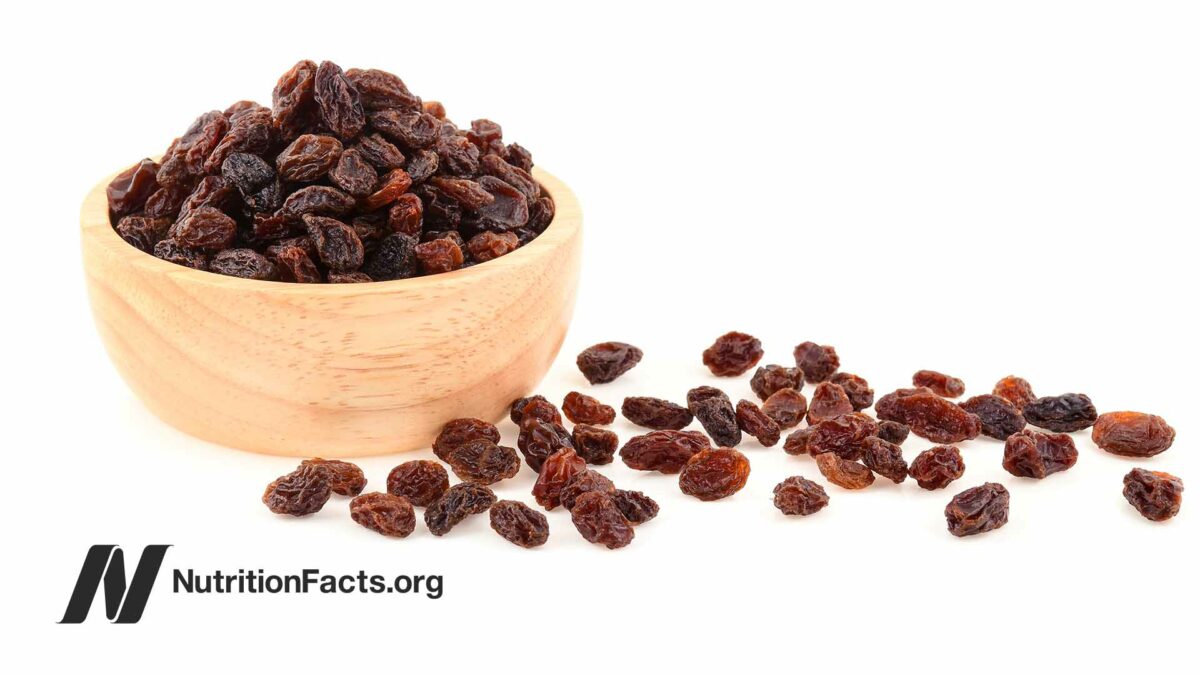 bowl of raisins